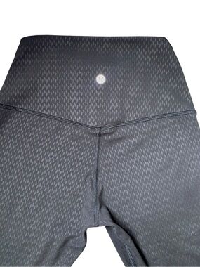 Lululemon Align Pant 28” Rare Diverge Emboss Black on Black – Size 4 Like New